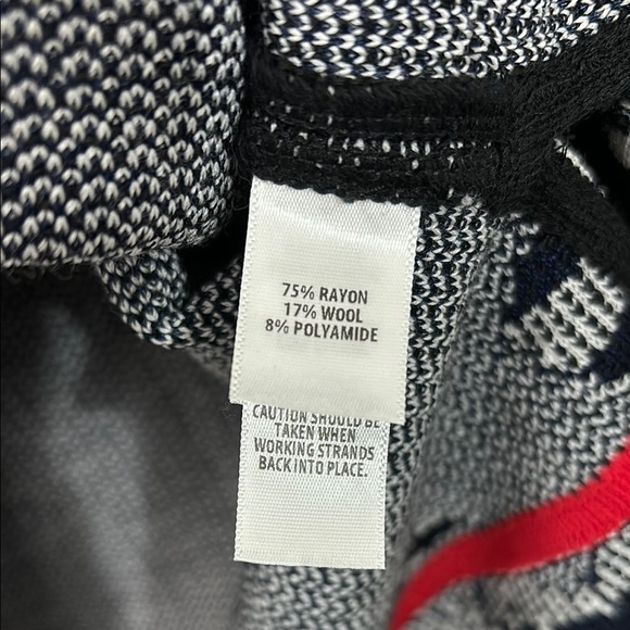 St. John Crewneck 3/4 Sleeve Knit Sweater Tunic Size S - Picture 3 of 6